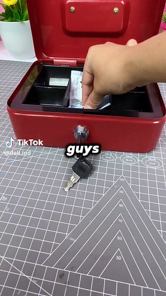 Sale Brankas Deli Indonesia, Buruan Sebelum Habis!