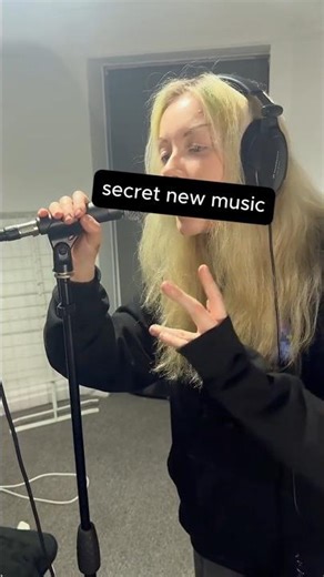 Being in a band with warhammer enthusiasts be like... #warhammer40k #rockmusic