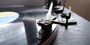 CD vs disco in vinile - differenza e confronto - Blog 2025