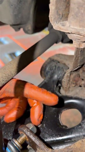 Vauxhall Corsa D front drop link replacement