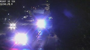 2 dead, 3 rescued after car plunges into water at Edmonds ferry dock