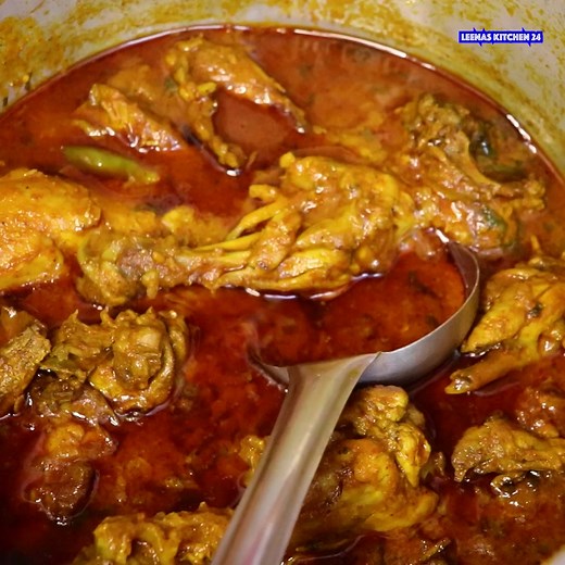 717K views · 14K reactions | Quick and Easy simple Chicken Curry...