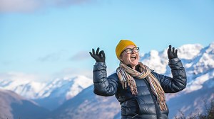 From dancing on mountains to bathing on geothermal beaches, there are so many must do’s in New Zealand. We asked some New Zealanders to share their favourite things to do here and these are the stories they had to tell. 🏔️ | 100% Pure New Zealand