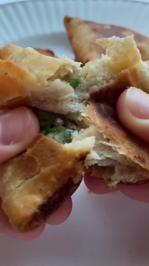 Delicious Indian Samosas Recipe to Try at Home