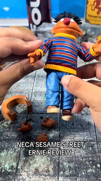 NECA Sesame Street Ernie Action Figure Review