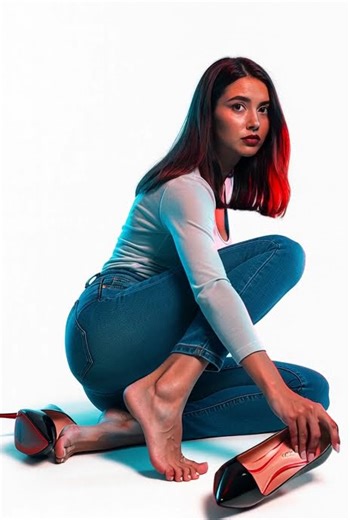 Shoeplay removal High Heels AI