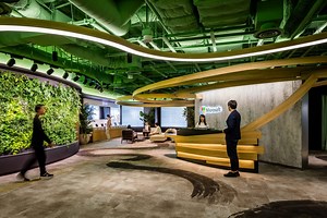 【日本マイクロソフトのオフィスデザイン】ハイブリッドワークを目指す新オフィス – 東京,品川 - OFFICELOVERS