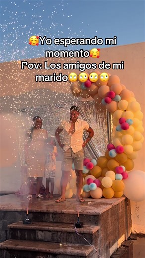 #amigos #revelaciondegenero #fyp #viral #🙄🙄🙄 | gender reveal guy runs to friends