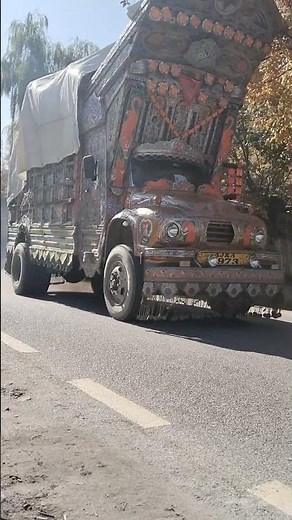 24 November 2025 Bedford Truck on the Roof of the World