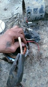 CARA DAN TRIK MELEPASKAN ISOLATOR DENGAN MUDAH #reel #fyp #jangkauan #media #informasi #edukasi #tutorial #pompaair #giatjayaservice #bengkelpompaair #bone | Giat jaya service