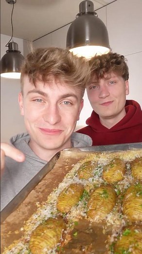 Hasselback-Kartoffeln mit Parmesan – Schnell & Lecker! 🥔🧀