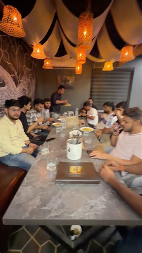 Android User Nowadays… Sabke Paas iPhone Tha Par GF Uske Paas Nikli 😂