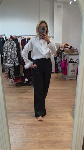 Your loving these feather Cuffed Shirts Ladies Oversized Fit Ex B**hoo Also available in black Sizes 6 to 16 Just £14 | V4M