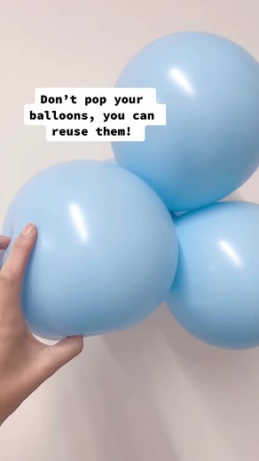 The answer to your questions - untie using a chopstick to reuse! 🙌🏻 **Sorry about the audio - my phone thinks it’s underwater** #balloonhack #reuse #balloondiy #balloonhacks #balloonstylist #balloonpop #balloonpopping #reuseballoon #tiktoktalent