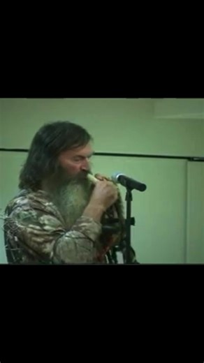 The Duck Commander #philrobertson #duckdynasty #woodie | wood duck call