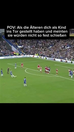 POV: Als die Älteren dich als Kind ins Tor gestellt haben und meinten, sie würden nicht so fest schießen 😂😂😂