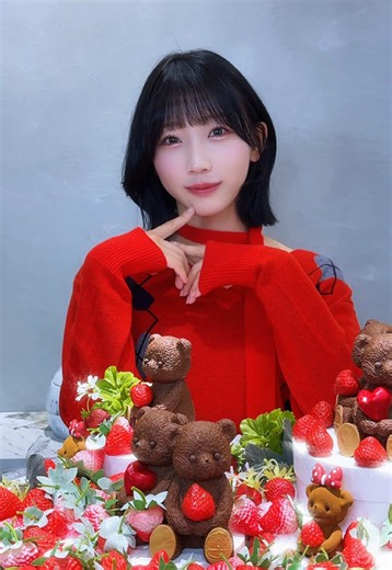 LOUANGE TOKYO: Avant-Garde Fashion Trends