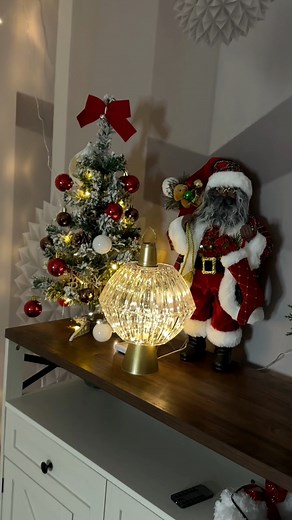 55K views · 339 reactions | You'll definitely want to try this!Dollar tree Christmas idea#DollarTreeHacks #dollartreediy #dollartreefinds #dollartreecrafts#dollartree# | Missvickytips | Facebook