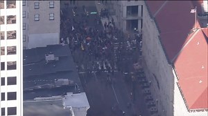 3.1K views · 43 reactions | Thousands of gun-rights activists rallied peacefully at the Virginia Capitol on Monday under a heavy police presence, protesting plans by the state's Democratic leadership to pass gun-control legislation. >> https://bit.ly/38AcdmX | KTBS 3 News | Facebook