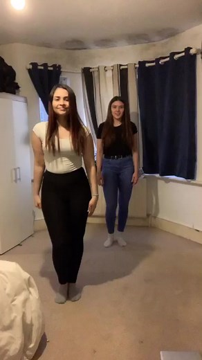 #rojo #jbalvin @dar__cia @j_balviin #yoperreosola #safaerachallenge #houseoftiktok #parati #latina #polaca #foryou #dancers #badbunny #boredvibes #uk