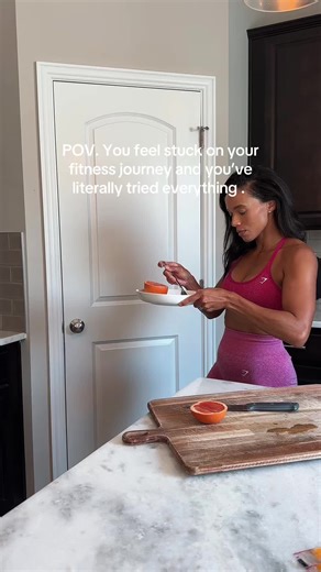 Trusting the process & staying focused seems so difficult when you aren’t seeing progress on your fitness journey . My journey from 190 lbs to 125 lbs was NOT easy and it felt like it took me forever to do it , but here’s a few things that helped me trust the process ⬇️ 1. Taking my measurements weekly 2. Setting goals during workouts . Ex setting a 2 mile run goal then increasing to 2.5 then 3. 3. Taking pictures weekly because the scale lies 4. Reminding myself what I wanted to feel like . Dro