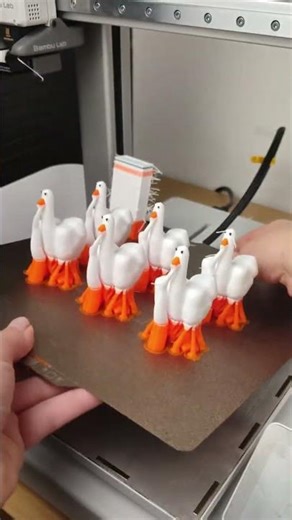 3D Printing a Duck But Make It Epic 🦆🔥