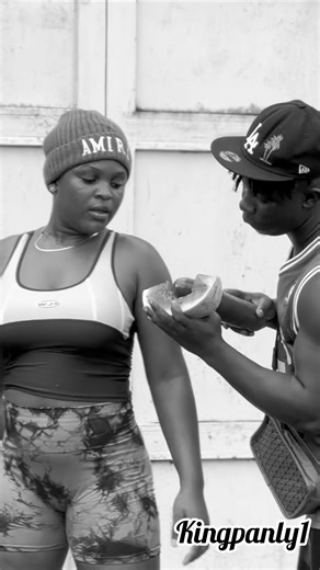 11K views · 481 reactions | Surprised  prank 藍藍藍藍 | Kingpanly comedy | Facebook