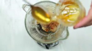 724K views · 3.3K reactions | This 5-ingredient smoothie bowl is a...