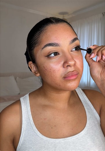 Soft Glam Makeup Tutorial for Acne-Prone Skin