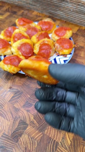 Easy Mini Pizza Biscuit Bites Recipe