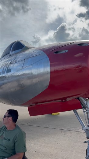 Imagine strapping into a jet that could barely clear the runway when fully loaded with fuel and bombs, yet went on to fly over 86,000 combat missions in Korea. This is the Republic F-84 Thunderjet, one of America’s first true jet fighters. Introduced in 1947, it was powered by an Allison J35 turbojet that pushed it past 600 miles per hour, making it a leap forward from the piston-engined fighters of World War II. Though its straight wings limited agility, the Thunderjet became a workhorse, excel