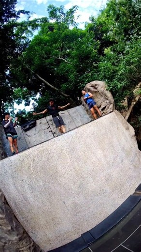 Tramp session with the boyz #trampwall #acrobatics #gopro #training