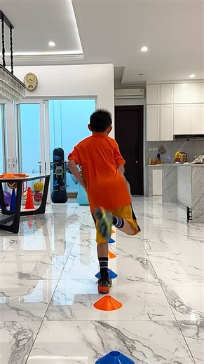 8.8K views | ⚡ PARTNER ONE-LEG AGILITY CHALLENGE ⚡ Hop. Jump. All on one leg. Then explode into a full sprint back.  Using just cones, this drill builds single-leg power, balance, and first-step speed. If your balance breaks… your sprint shows it.  Which leg do you trust more — left or right?  #agilitytraining #speedandagility #quickfeet #fitkid #viralreels | Nate & Kate Adventures | Facebook