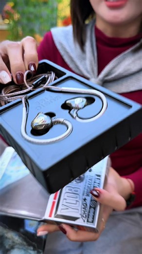 Tai nghe gaming không dây hiệu suất cao