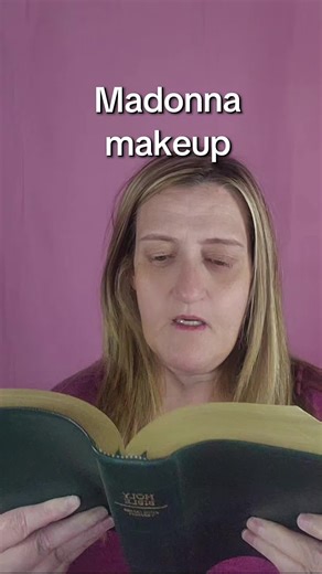 Madonna makeup 90s. #modonna #madonnamakeuplook #90smakeuplook #likeaprayermadonna