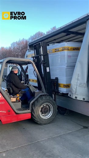 Chiller loading: precision and control 🚛❄️