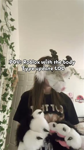 LOL I just think those Roblox body types are so funny 😭🙏🙏#otherpaw #notafurry #anitzoo #roblox