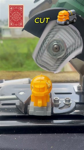 Cutting things slowly is so relaxing #asmr #relaxingasmr #satisfying #calming #fyp