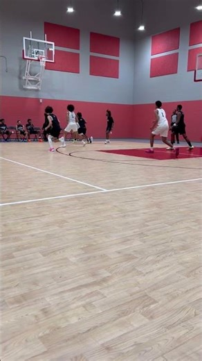 High school players executing perfect ball movement #basketball #teamwork