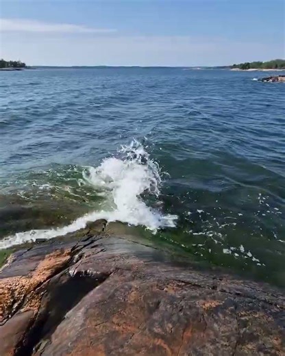 Summer Sea ASMR | Waves Crashing on Finnish Rocks 🌊🇫🇮