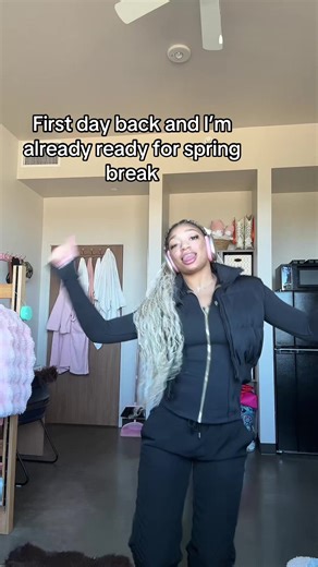 College Spring Break Fashion: Your Go-To Outfits