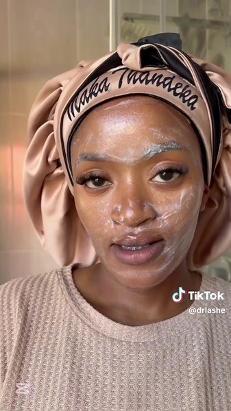 Daily Lash Extension Cleaning for Maximum Retention