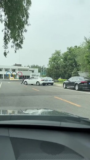 1.2M views · 10K reactions | Parking tip....#car #automotive #driving #outside #skills #knowledge #fpy #fyp #drivingtips #drivinglessons#car #automotive #driving #outside #skills #knowledge #fpy #fyp #drivingtips #tips #foryou#car #automotive #driving #outside #skills #knowledge #fpy #fyp #drivingtips #tips #foryou#driving #outside #skills#knowledge #fpy#driving #outside #skills #knowledge #fpy #safety | Easy Driving Tips | Facebook