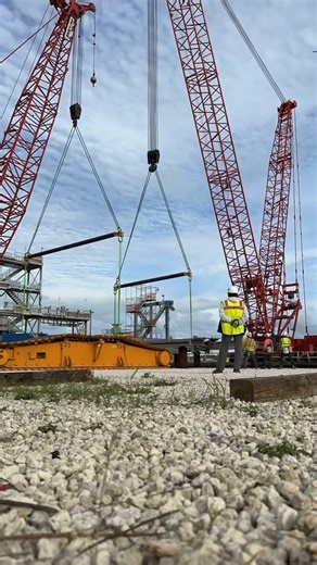 🎥 Behind the scenes at ML2! Check out the incredible teamwork, dedication, and collaboration with our partners at NASA's Exploration Ground Systems as we reach new heights. We are on a mission to help our partners across the Artemis Mission reach the Moon & Mars!🚀 #ToTheExtraordinary | Bechtel Corporation