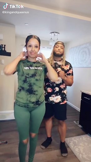 Gogogo Challenge: Mujer y Hombres Divirtiéndose Juntos