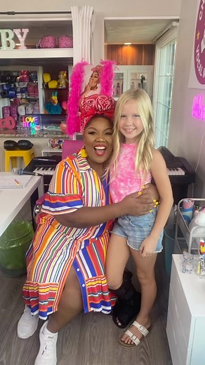 Evan Riley on Instagram: "2023 was year full of wonderful memories, growth and love! I can’t wait to see what’s in store for 2024 and hope you all have a Happy New Year!!! #evanrileysings #newyear #journey #explore #learn #love #laugh #makememories #evanriley"