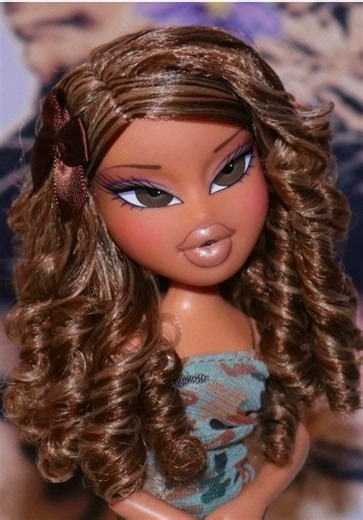 First time using curly hair 💜💜💜 #customdoll #bratz #artist #repaint #customart @bratz