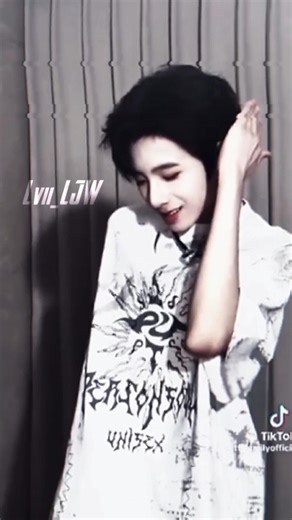 Kecee tpi lebih suka Uming yg cute🤏🏻 #chenjunming #tfstan #harusberanda #fypppp