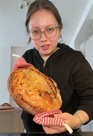 Zwei sehr unterschiedliche Brote: Sauerteig und mehr