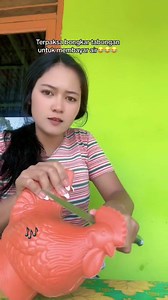 702K views · 20K reactions | Rajin nabung juga Boru Silaban,bongkar tabungan utk membayar air minum omg 2 bulan gaes #reels #tabungan #viral | Romawaty Sitohang | Facebook